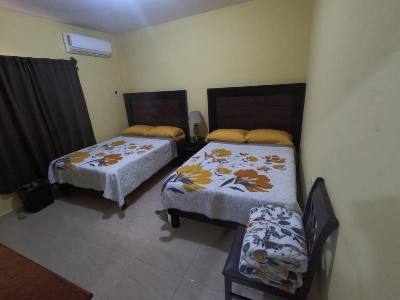 Hotel Prado'S Puerto San Carlos Екстер'єр фото